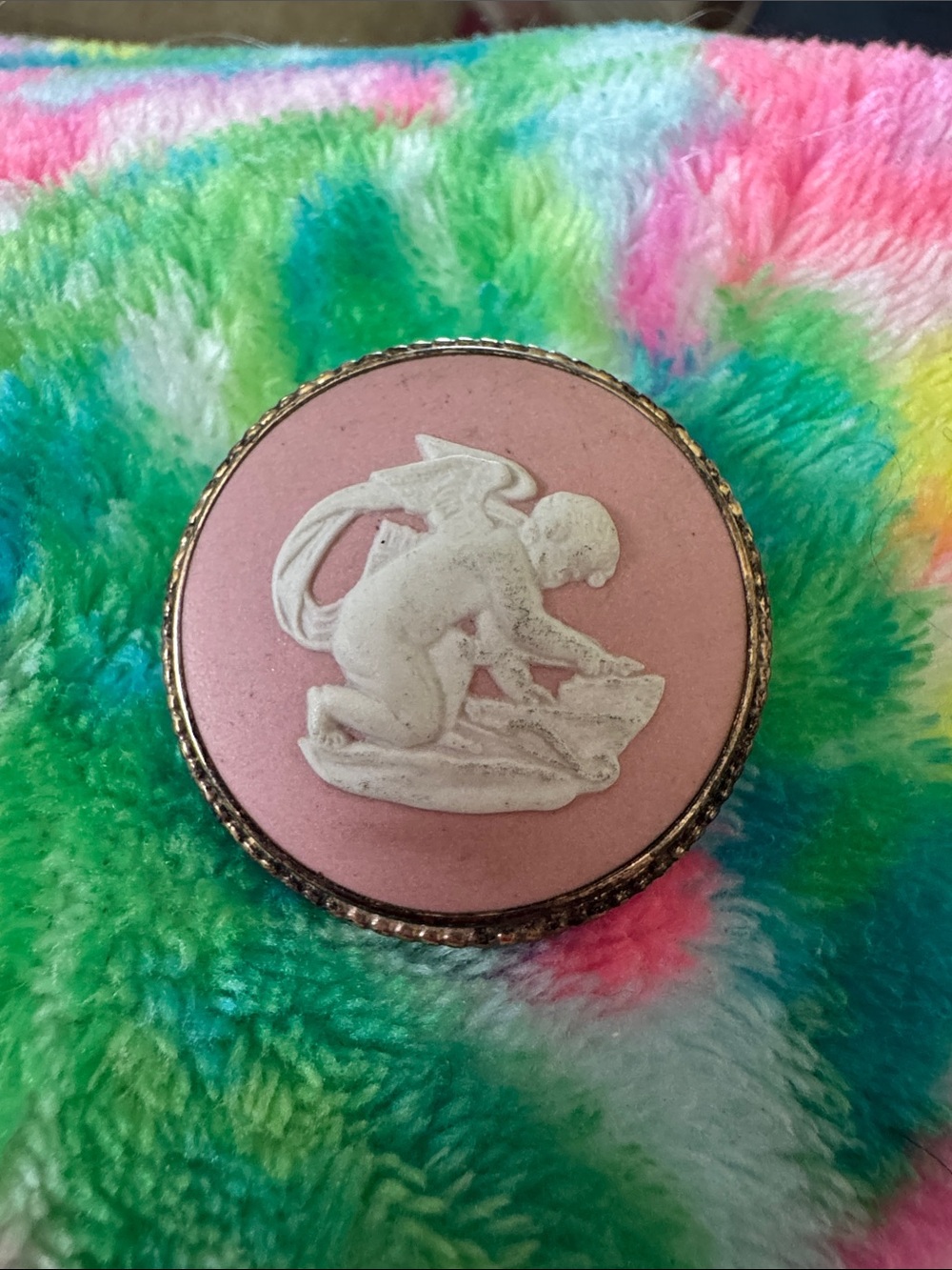 Wedgwood Pink Round Brooch with White Classical Relief
